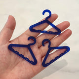 Extra Hangers (3-pack)